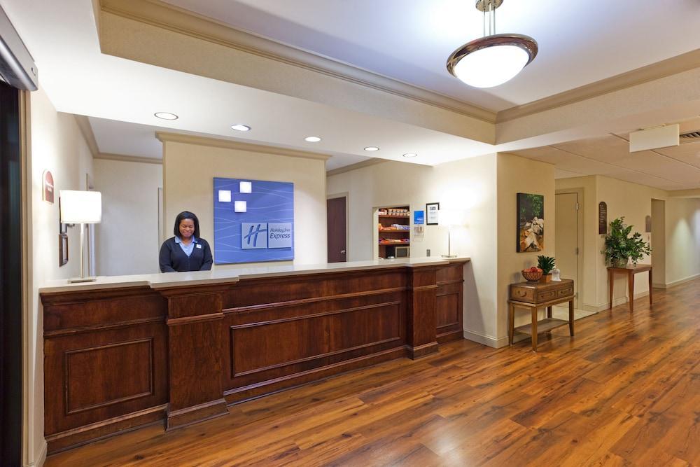 ברוורד Comfort Inn & Suites מראה חיצוני תמונה