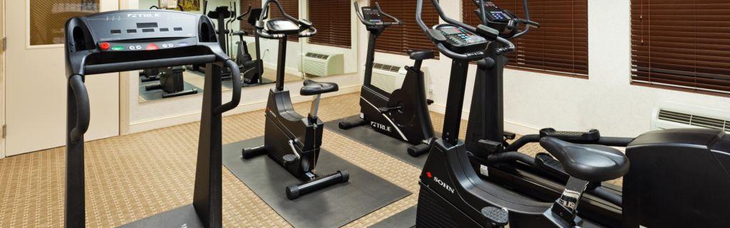 ברוורד Comfort Inn & Suites מראה חיצוני תמונה