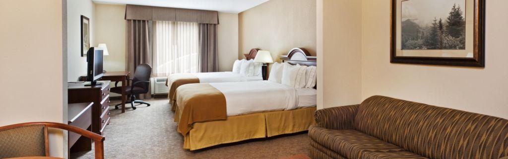 ברוורד Comfort Inn & Suites מראה חיצוני תמונה
